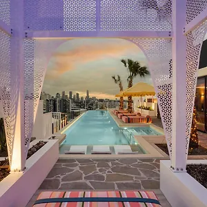 Rambla At South Sq Apartment